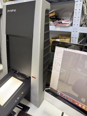 CINA Hasselblad Flextight X5 Virtual Drum Scanner | Pemindai Film & Slide Profesional Resolusi Tinggi untuk 35mm, Format Menengah, 4x5 | Resolusi Optik 8000 DPI, Kedalaman Warna 14-bit pemasok