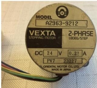 CINA Noritsu MINILAB Spare Part MOTOR ORIENTAL STEPPING MOTOR ASSY W400693 W400693 01 pemasok