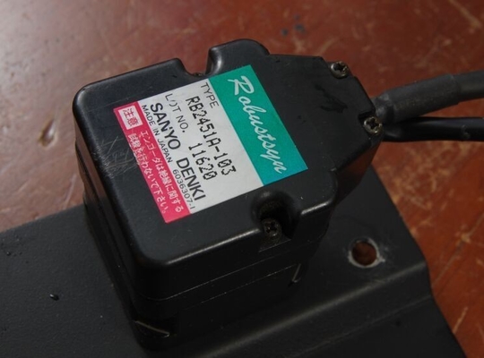 CINA Noritsu QSS1912 2211 Minilab Suku Cadang Motor W402755 01 W402755 pemasok