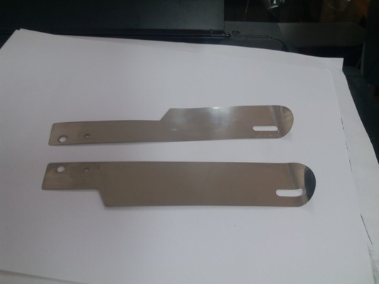 CINA A600709 A600710 PLATE, FILM PULLER (LOWER) + PLATE, FILM PULLER (UPPER) Part minilab Noritsu buatan China pemasok
