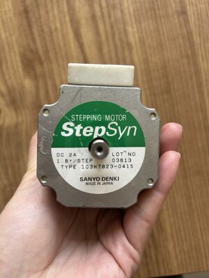 103H7823-0415 Motor Stepper I123186 / I123186-00 Noritsu QSS3201 QSS3701 LPS24 Pro Minilab Suku Cadang Pengganti Motor Langkah Untuk Perbaikan Mesin Minilab Foto Digital pemasok