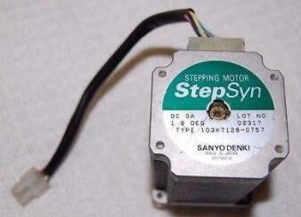 FUJI FRONTIER 350 370 MINILAB 118C913533 118C913533B SANYO DENKI STEPPING MOTOR 103H7126 0757 pemasok