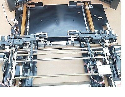 Unit kemajuan kertas minilab Noritsu. Seluruh majelis pemasok