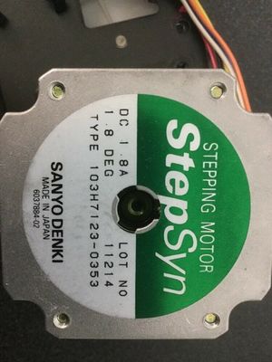 Fuji Frontier 350/355/370/375 Minilab Spare Part Stepping Motor 118C890030D Dengan Gear Spurs pemasok